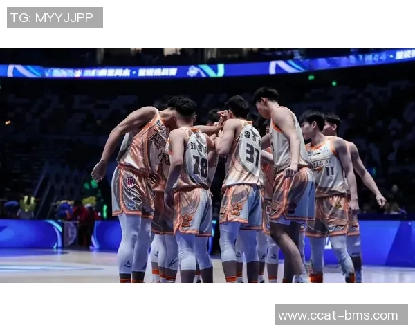 2020年CBA星锐队与大学生球队激烈对抗赛精彩回顾与分析