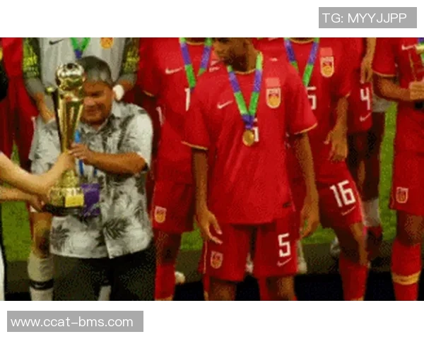 东亚锦标赛U15国足首战遭受0-3失利，日本队后防缝隙被深挖